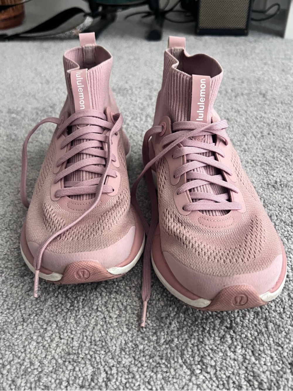 Lululemon Chargefeel Mid Workout Shoes – Pink – Women’s Size 7 – Like New